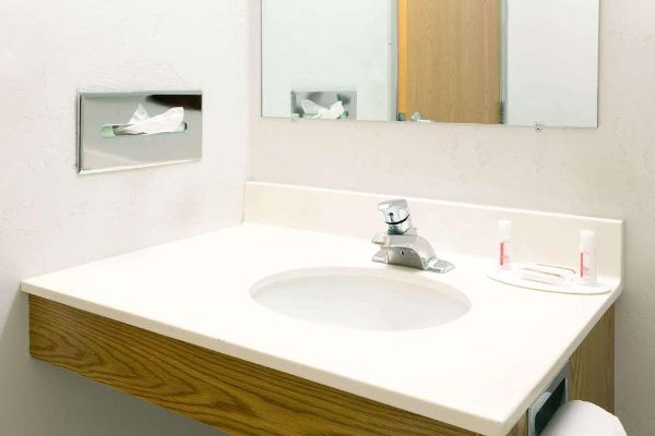 MOTEL 6 REDMOND (Redmond)